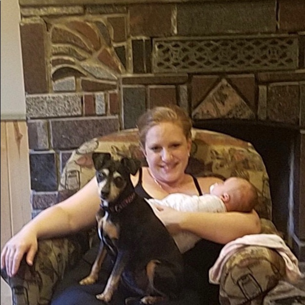 Meet your Posher, Angela